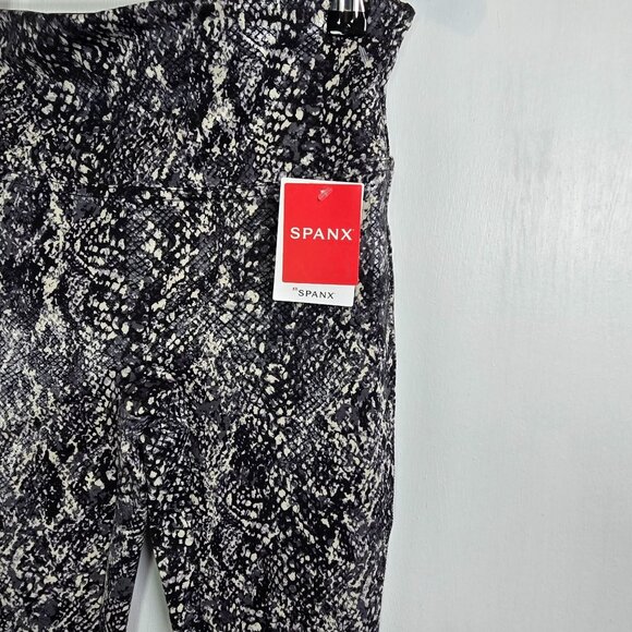 Spanx Faux Leather Snake Shine Leggings, Grey Snake, 20324R, Size Small - Picture 3 of 8
